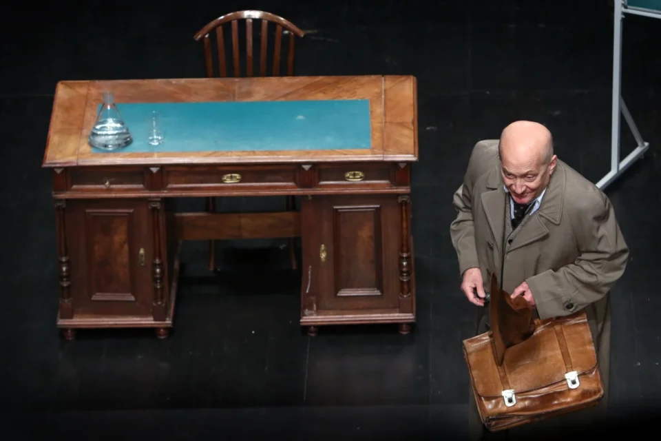 05 10 2014 LUBLIN UL JEZUICKA TEATR STARY PRZEDSTAWIENIE WOJCIECHA PSZONIAKA PT BELFER FOT WOJCIECH NIESPIALOWSKI / TS *** Local Caption *** TS