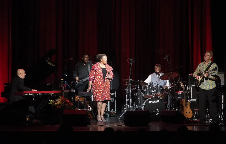 28 06 2016 LUBLIN UL JEZUICKA TEATR STARY KONCERT DIANNE REEVES FOT WOJCIECH NIESPIALOWSKI