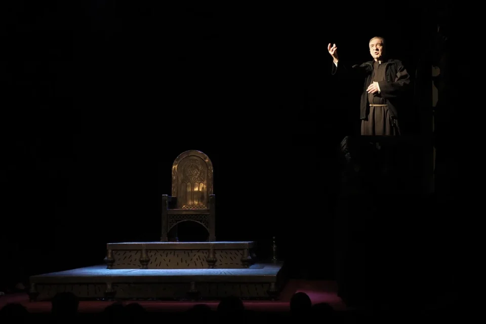 29 042017 LUBLIN UL JEZUICKA TEATR STARY SPEKTAKL ROZMOWY Z DIABLEM FOT WOJCIECH NIESPIALOWSKI