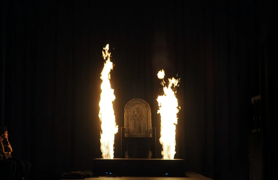 29 042017 LUBLIN UL JEZUICKA TEATR STARY SPEKTAKL ROZMOWY Z DIABLEM FOT WOJCIECH NIESPIALOWSKI