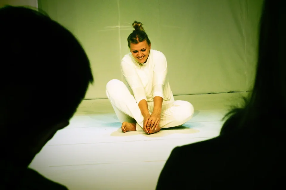 30 10 2016 LUBLIN UL JEZUICKA TEATR STARY â€ž ROZPLATANIE TECZY â€ť TEATR MALEGO WIDZA / WARSZAWA FOT WOJCIECH NIESPIALOWSKI