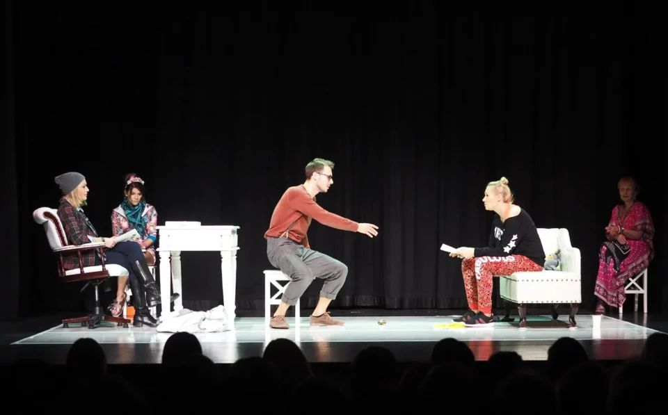 10 10 2015 LUBLIN UL JEZUICKA TEATR STARY RUBY - TEATR WARSAWY FOT WOJCIECH NIESPIALOWSKI / TS