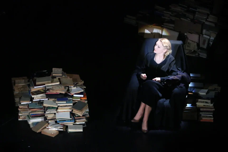 20 02 2015 LUBLIN UL JEZUICKA TEATR STARY PRZEDSTAWIENIE PT RZECZ O BANALNOSCI MILOSCI - TEATR DRAMATYCZNY W WARSZAWIE FOT WOJCIECH NIESPIALOWSKI / TS