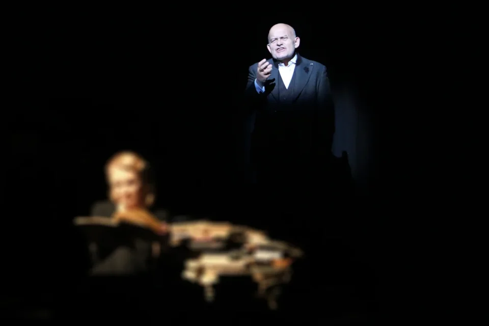 20 02 2015 LUBLIN UL JEZUICKA TEATR STARY PRZEDSTAWIENIE PT RZECZ O BANALNOSCI MILOSCI - TEATR DRAMATYCZNY W WARSZAWIE FOT WOJCIECH NIESPIALOWSKI / TS *** Local Caption *** TS