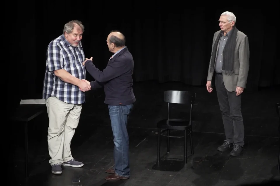 16 12 2012 UL JEZUICKA TEATR STARY SPEKTAKL SCENARIUSZ DLA TRZECH AKTOROW FOT DOROTA AWIORKO