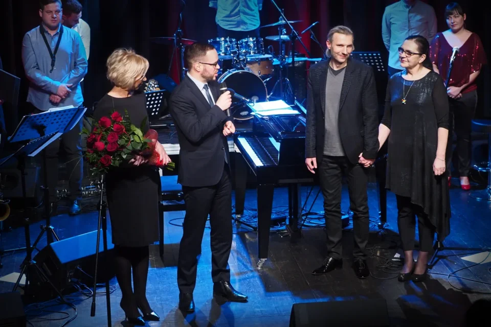 07 12 2016 LUBLIN UL JEZUICKA TEATR STARY KONCERT JUBILEUSZOWY -  PIOTR SELIM " I WSZYSTKO NAM GRA " FOT WOJCIECH NIESPIALOWSKI