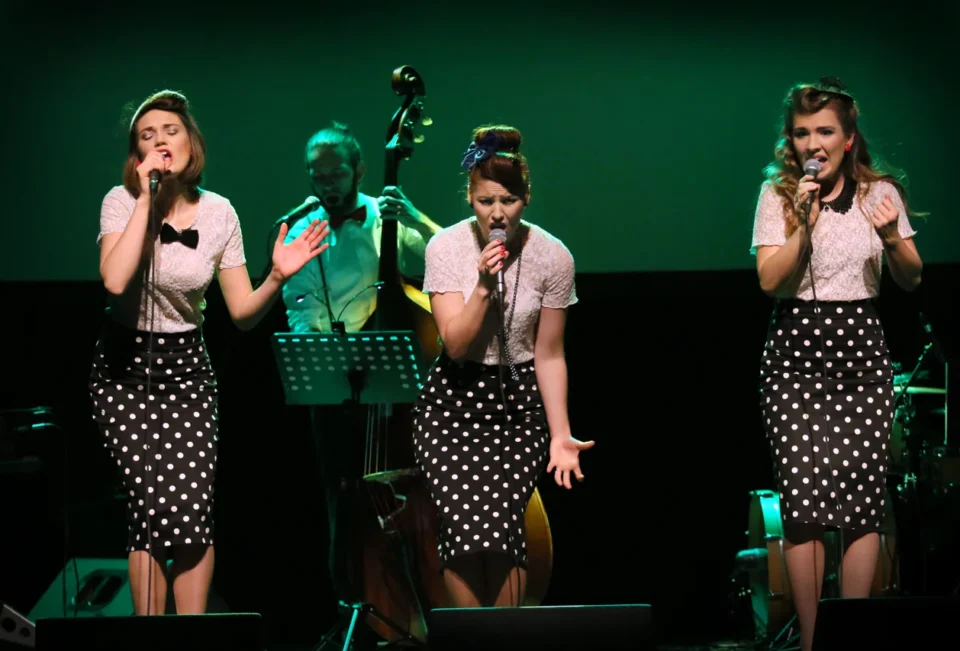 31 12 2013 LUBLIN UL JEZUICKA TEATR STARY KONCERT SYLWESTROWY SINGING BIRDS FOT WOJCIECH NIESPIALOWSKI / TS