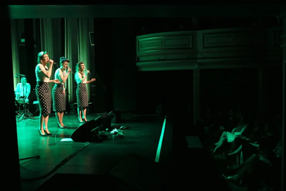 31 12 2013 LUBLIN UL JEZUICKA TEATR STARY KONCERT SYLWESTROWY SINGING BIRDS FOT WOJCIECH NIESPIALOWSKI / TS