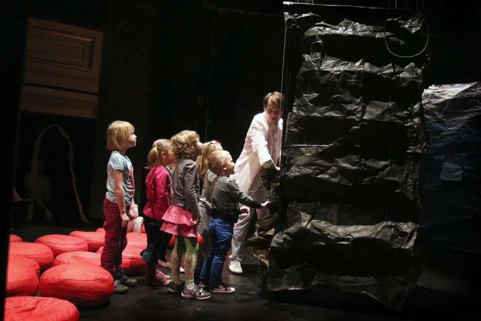 23 03 2014 LUBLIN UL JEZUICKA TEATR STARY SPEKTAKL DLA DZIECI PT SKARB FOT WOJCIECH NIESPIALOWSKI / TS