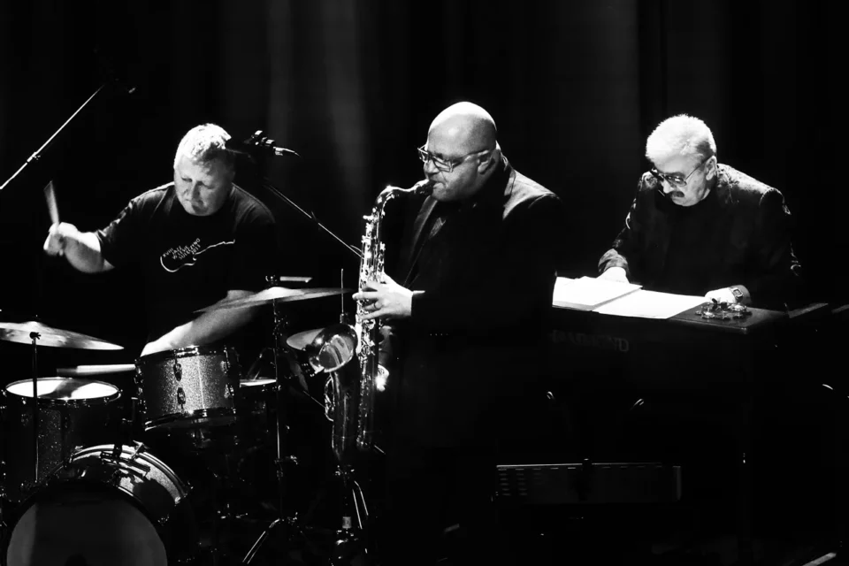 OLYMPUS DIGITAL CAMERA          04 11 2015 UL JEZUICKA LUBLIN TEATR STARY Jarek Śmietana Friends FOT DOROTA AWIORKO