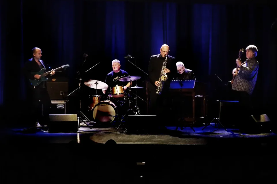 OLYMPUS DIGITAL CAMERA          04 11 2015 UL JEZUICKA LUBLIN TEATR STARY Jarek Śmietana Friends FOT DOROTA AWIORKO