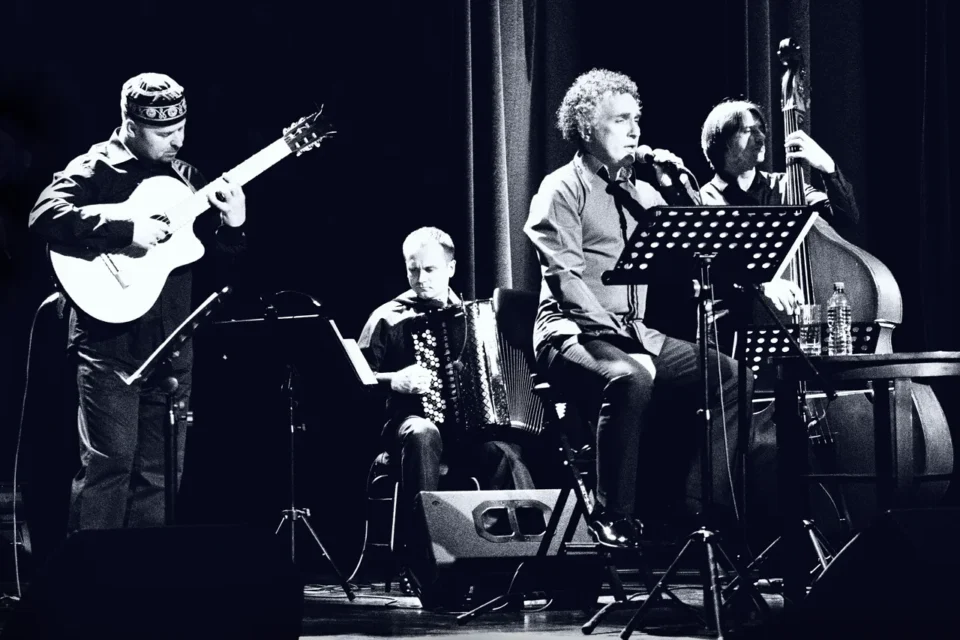 24 06 2015 LUBLIN UL JEZUICKA TEATR  BORYS SOMERSCHAF - ROMANSE POLSKIE FOT WOJCIECH NIESPIALOWSKI / TS