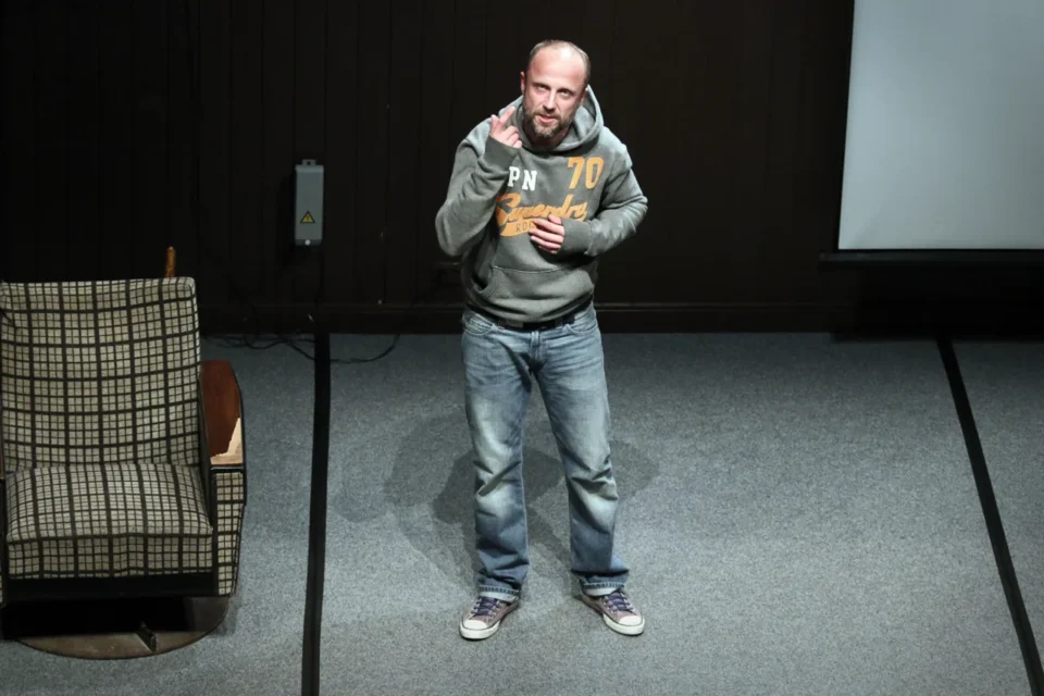 27 09 2014 LUBLIN UL JEZUICKA TEATR STARY " JEDNOCZESNIE "- TEATR STUDIO FOT WOJCIECH NIESPIALOWSKI / TS