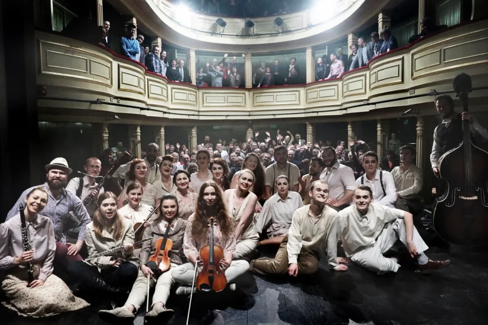 OLYMPUS DIGITAL CAMERA          19 02 2016 LUBLIN TEATR STARY PIJANA SYPIALNIA FOT DOROTA AWIORKO