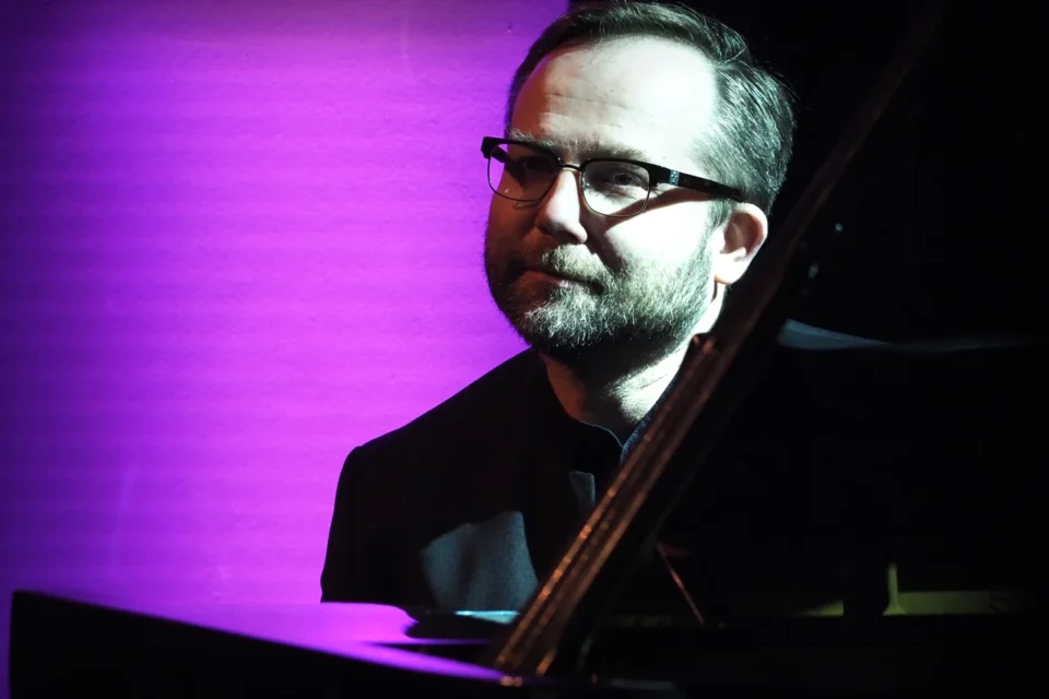 09 12 2015 UL JEZUICKA LUBLIN TEATR STARY KONCERT MIECZYSLAW SZCZESNIAK I KRZYSZTOF HERDZIN TRIO " SONGS FROM YESTERDAY " FOT WOJCIECH NIESPIALOWSKI / TS