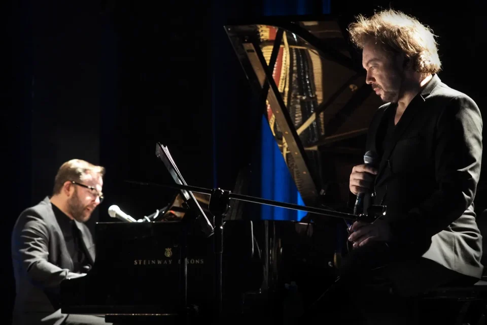 09 12 2015 UL JEZUICKA LUBLIN TEATR STARY KONCERT MIECZYSLAW SZCZESNIAK I KRZYSZTOF HERDZIN TRIO " SONGS FROM YESTERDAY " FOT WOJCIECH NIESPIALOWSKI / TS