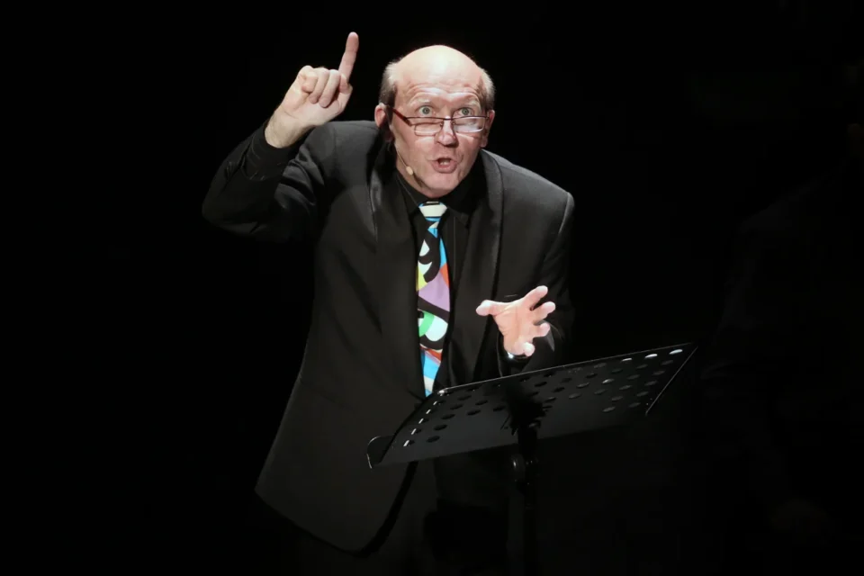 28 09 2014 LUBLIN UL JEZUICKA TEATR STARY PRZEDSTAWIENIE MUZYCZNE SZKLANA GORA Z UDZIALEM ARTURA BARCISIA FOT WOJCIECH NIESPIALOWSKI / TS