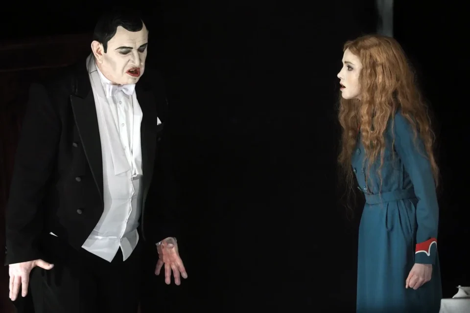 24 10 2015 LUBLIN UL JEZUICKA TEATR STARY SZKOLA ZON - TEATR POWSZECHNY Z LODZI FOT WOJCIECH NIESPIALOWSKI / TS