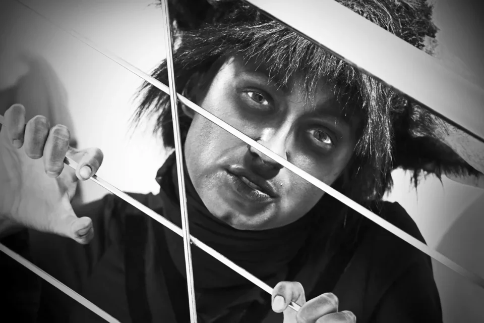 24 10 2015 LUBLIN UL JEZUICKA TEATR STARY SZKOLA ZON - TEATR POWSZECHNY Z LODZI FOT WOJCIECH NIESPIALOWSKI / TS