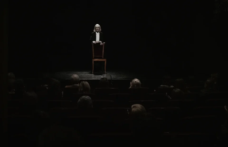 FOT DOROTA AWIORKO NA SCENIE EWA BENESZ