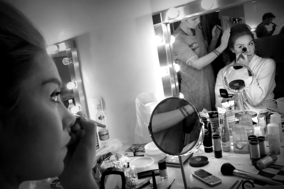 18 01 2014 LUBLIN UL JEZUICKA TEATR STARY N/Z TEATR BAGATELA " UKLAD " FOT WOJCIECH NIESPIALOWSKI