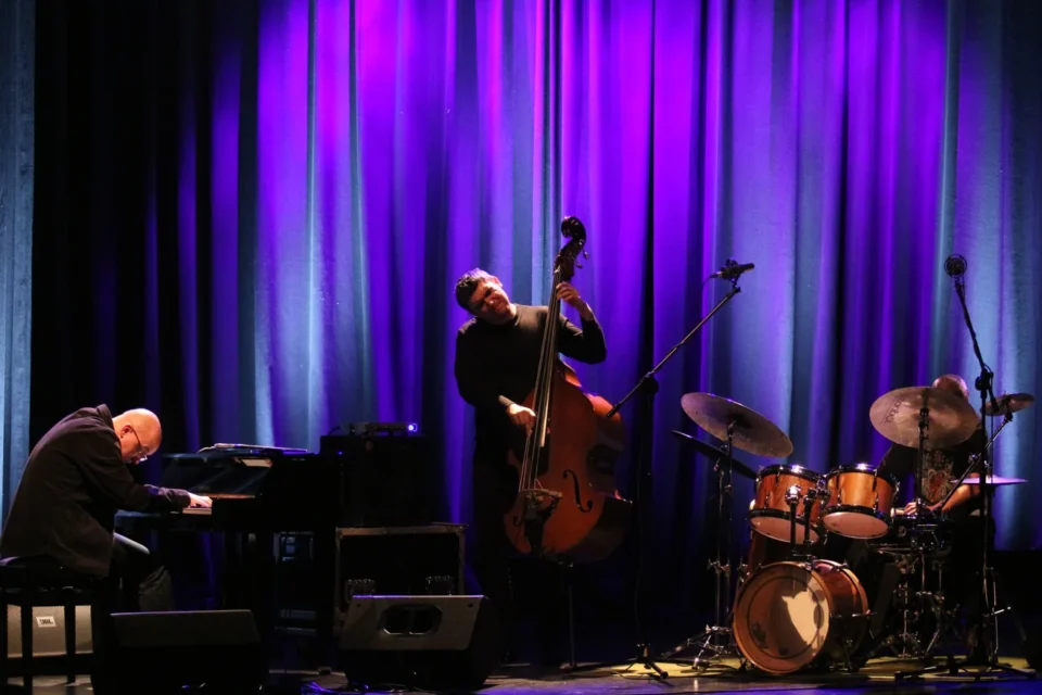 31 10 2012 LUBLIN TEATR STARY KONCERT MARCIN WASILEWSKI TRIO FOT DOROTA AWIORKO - KLIMEK