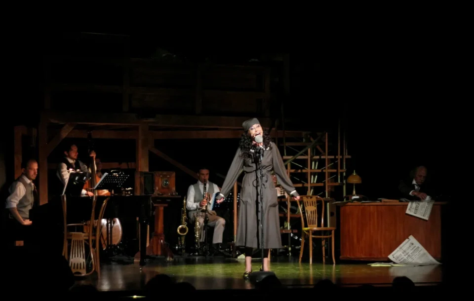 21 09 2012 LUBLIN TUWIM DLA DOROSLYCH FOT DOROTA AWIORKO - KLIMEK