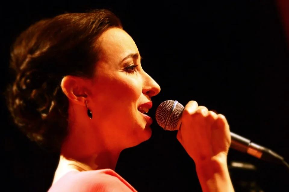 20 02 2016 UL JEZUICKA LUBLIN TEATR STARY KONCERT KLEMENTYNA UMER KOCHAM CIE