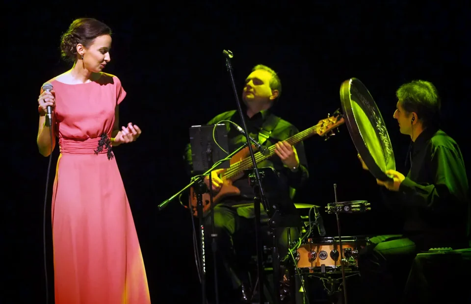 20 02 2016 UL JEZUICKA LUBLIN TEATR STARY KONCERT KLEMENTYNA UMER KOCHAM CIE