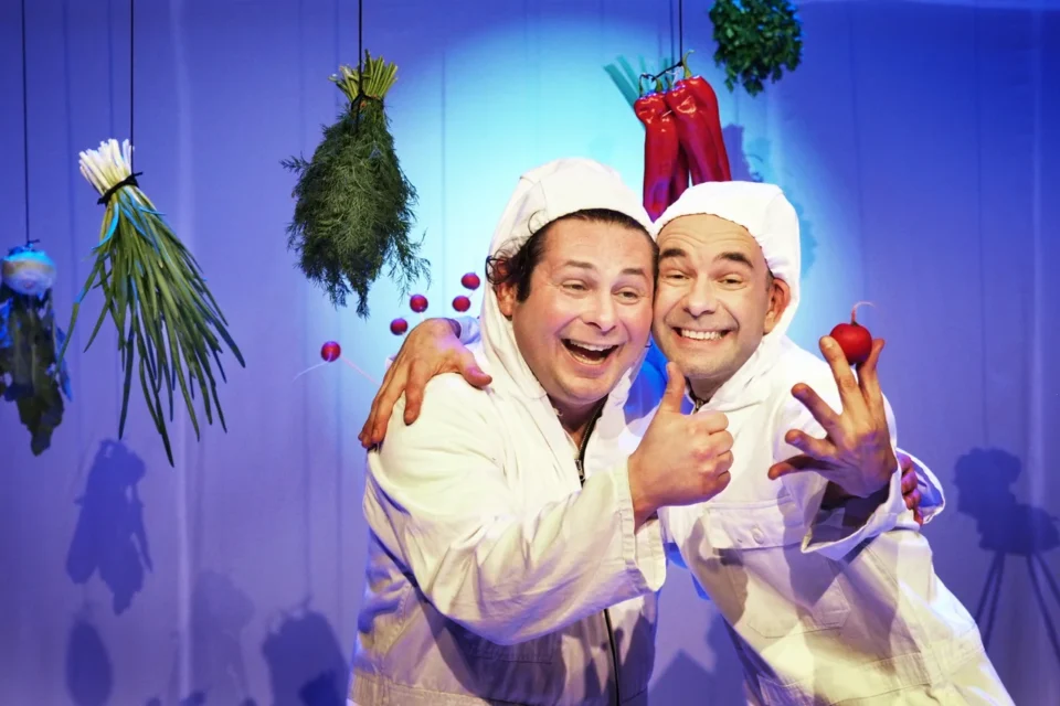 17 01 2016  TEATR STARY WARZYWA SA Z KOSMOSU TEATR MALEGO WIDZA FOT DOROTA AWIORKO