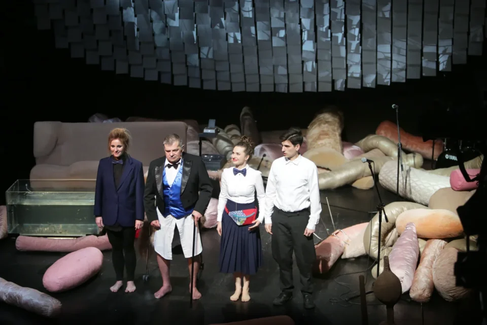 06 01 2017 LUBLIN UL JEZUICKA TEATR STARY PREMIERA SPEKTAKLU WIELORYB THE GLOBE FOT WOJCIECH NIESPIALOWSKI