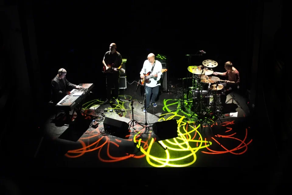 11 10 2015 LUBLIN UL JEZUICKA TEATR STARY SIESTA W DRODZE - KONCERT YAMI FOT WOJCIECH NIESPIALOWSKI / TS