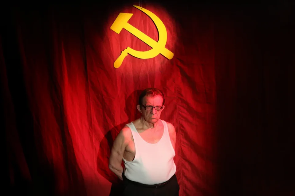 11 10 2014 LUBLIN UL JEZUICKA TEATR STARY  WYSOCKI -POWROT DO ZSRR - TEATR NOWY W KRAKOWIE FOT WOJCIECH NIESPIALOWSKI / TS