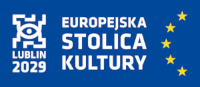 Obraz Główny: Logo Europejskiej Stolicy Kultury Lublin 2029. Białe litery na niebieskim tle. Po prawej półkole z żółtych gwiazdek.