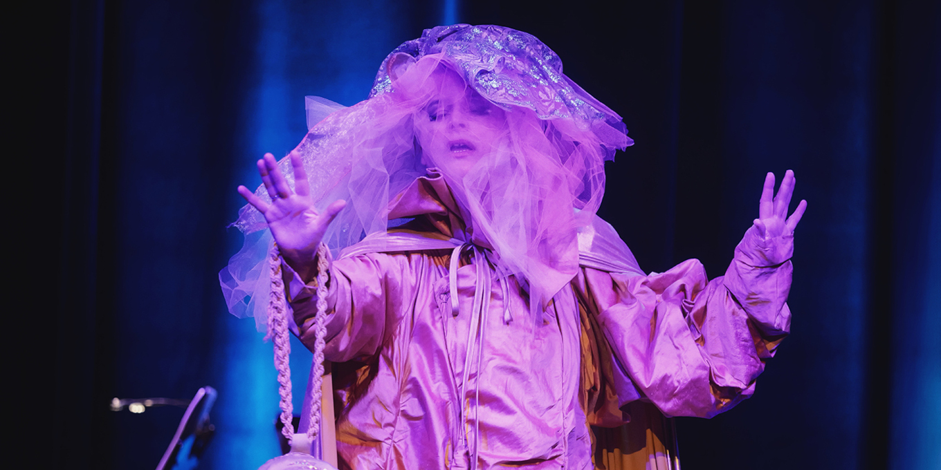 Księżniczka Muzalinda Epoki: Klasycyzm „Klasa, styl i&nbsp;szyk”