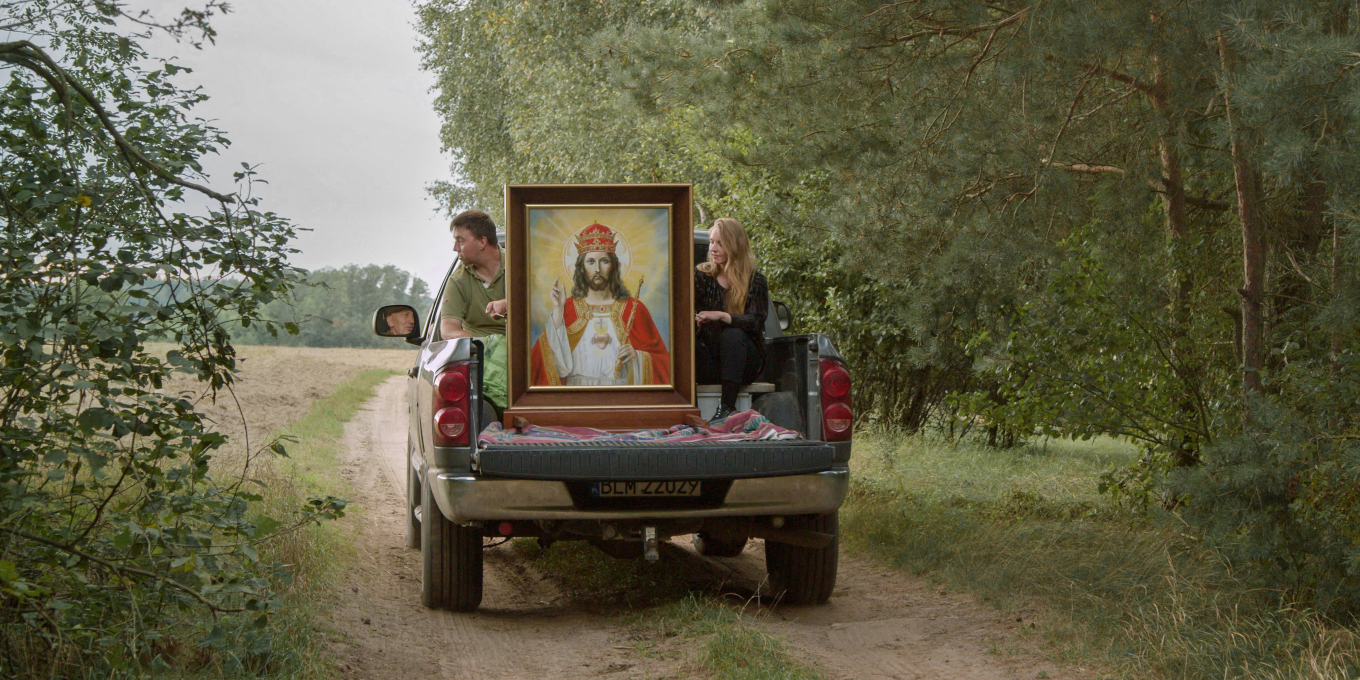 Kino lubelskie „Pod powierzchnią” / po&nbsp;projekcji spotkanie z&nbsp;Hanną Linkowską i&nbsp;Januszem Dąbkiewiczem