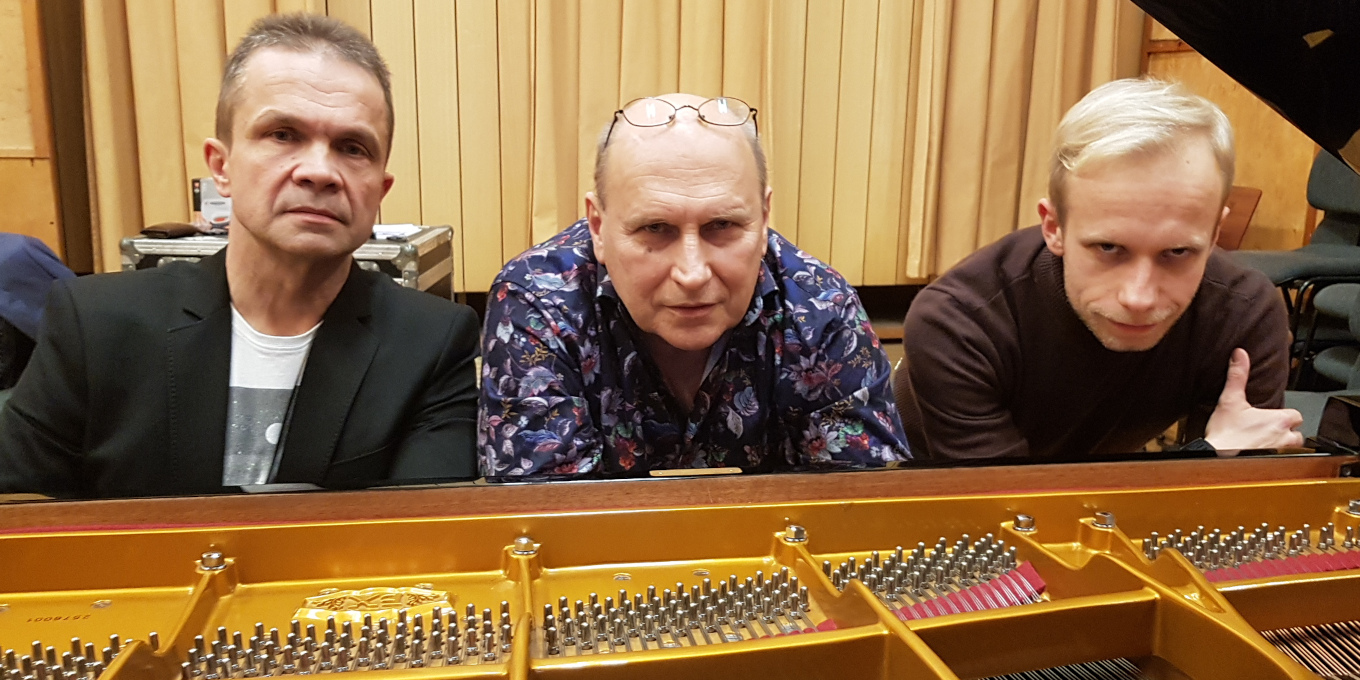 Włodek Pawlik Trio „Standards/New Edition”